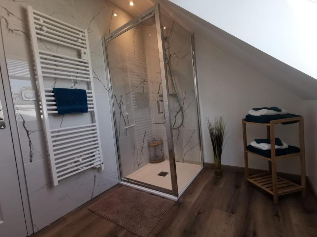 Appartement dans maison neuve cosy avec terrasse 5 mn de Bayeux et 10 mn plage du débarquement Sommervieu Exterior foto