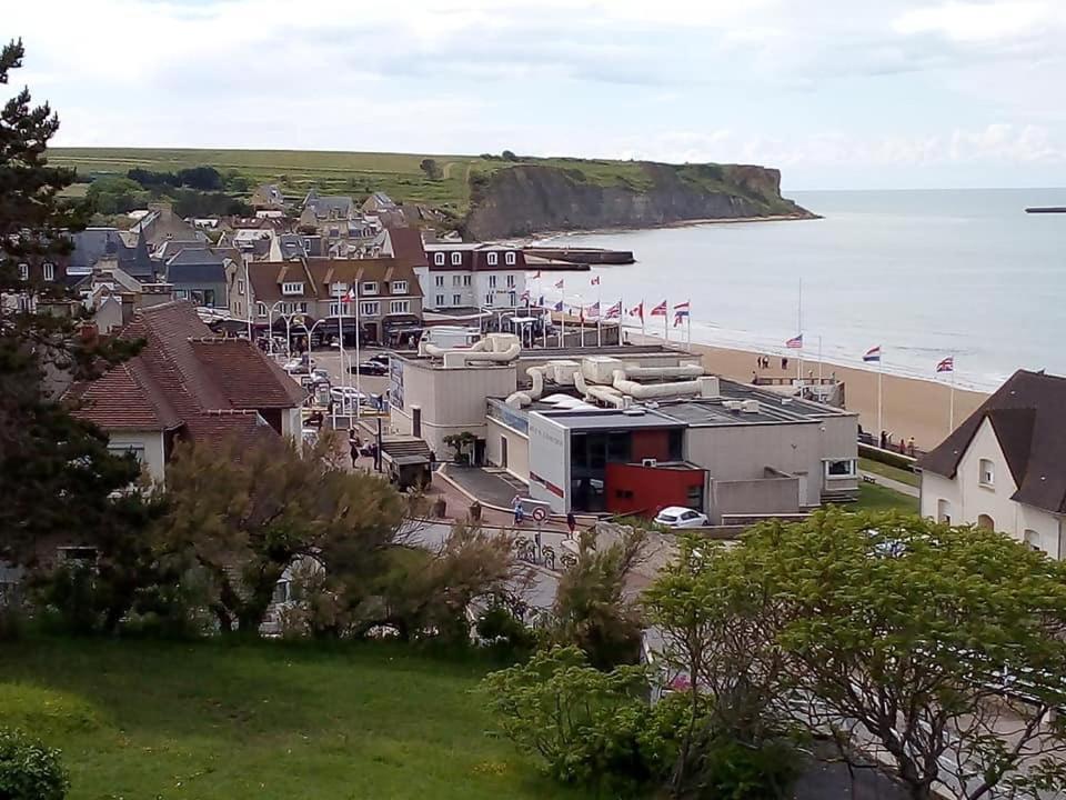 Appartement dans maison neuve cosy avec terrasse 5 mn de Bayeux et 10 mn plage du débarquement Sommervieu Exterior foto